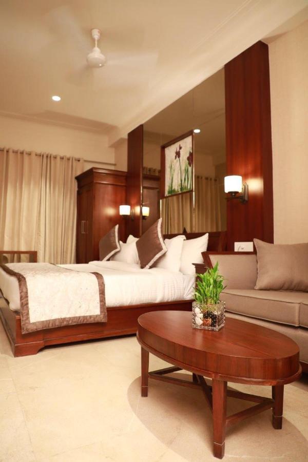 Hotel Golden Tower Near Heritage Street Amritsar Eksteriør billede
