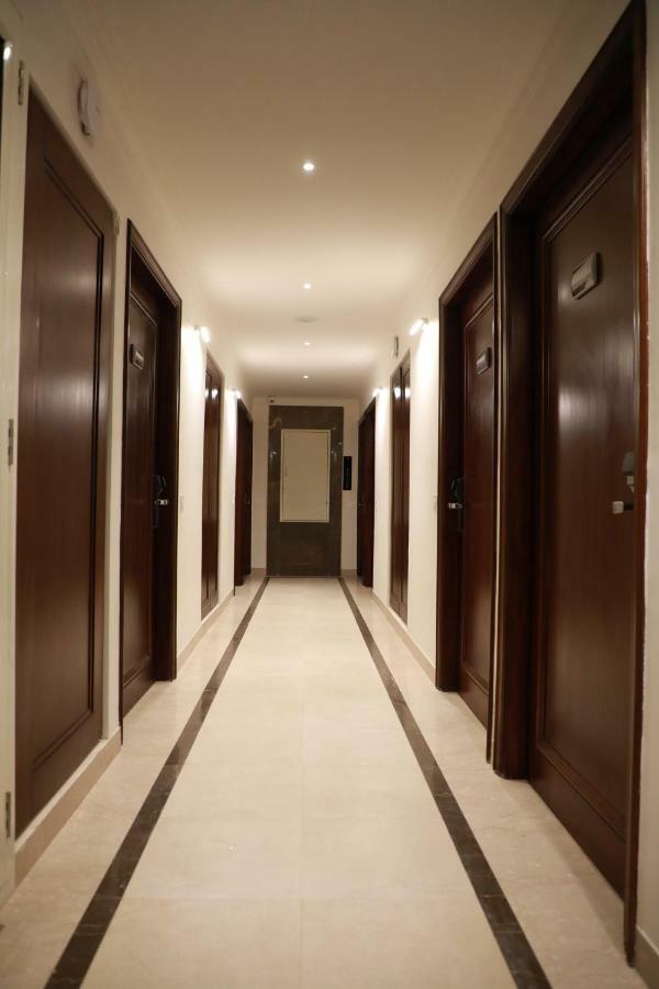 Hotel Golden Tower Near Heritage Street Amritsar Eksteriør billede