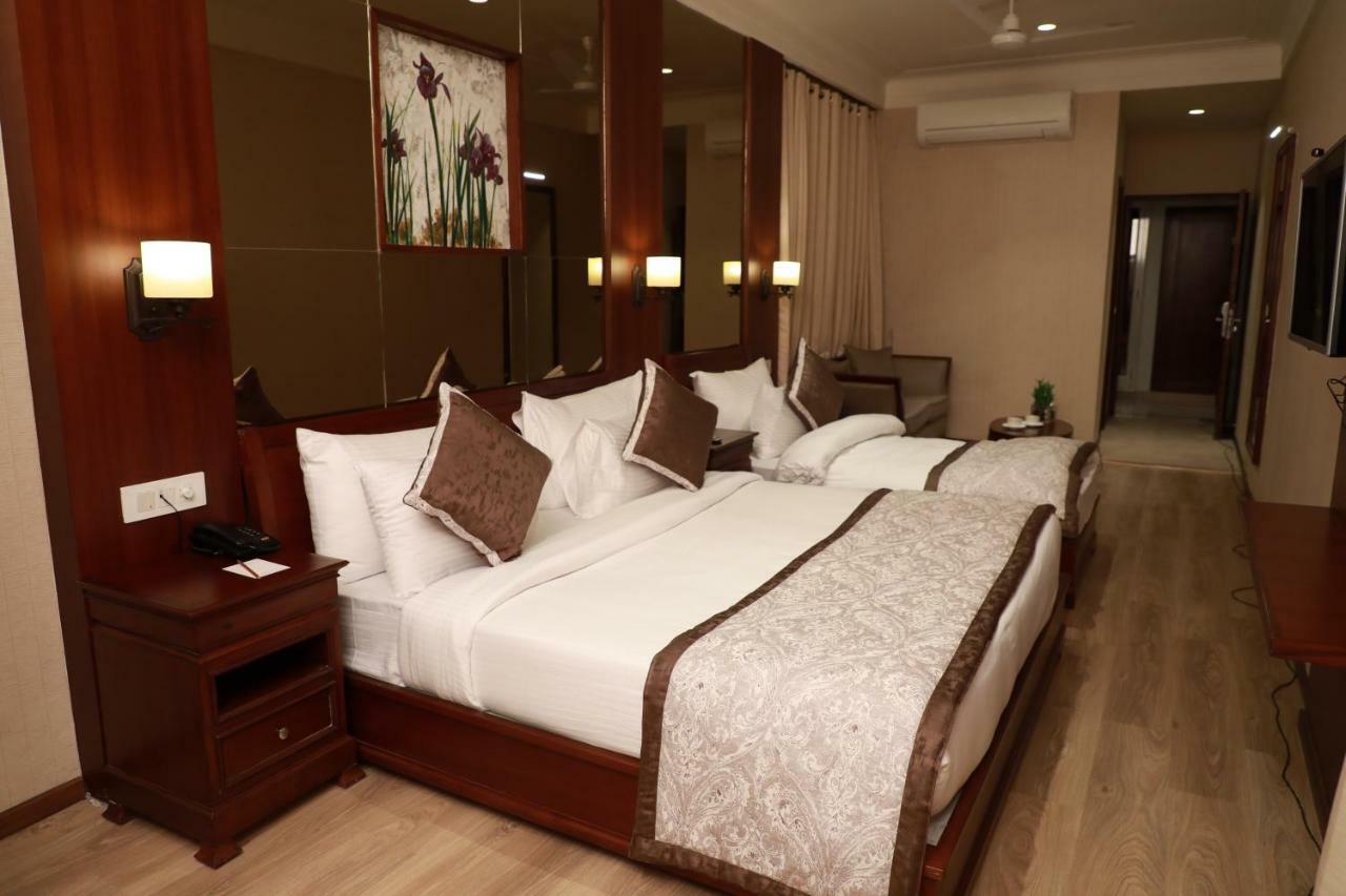 Hotel Golden Tower Near Heritage Street Amritsar Eksteriør billede